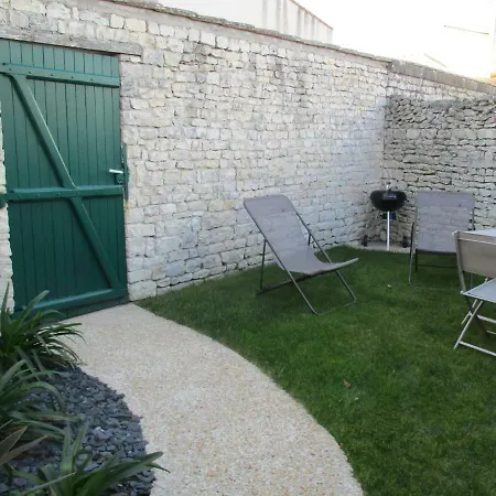 2 Pers Proche Et Commerces Holiday home *